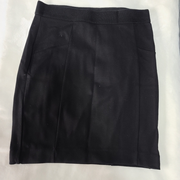 2/25$ 🛍 NWT Dynamite black skirt - Picture 1 of 2